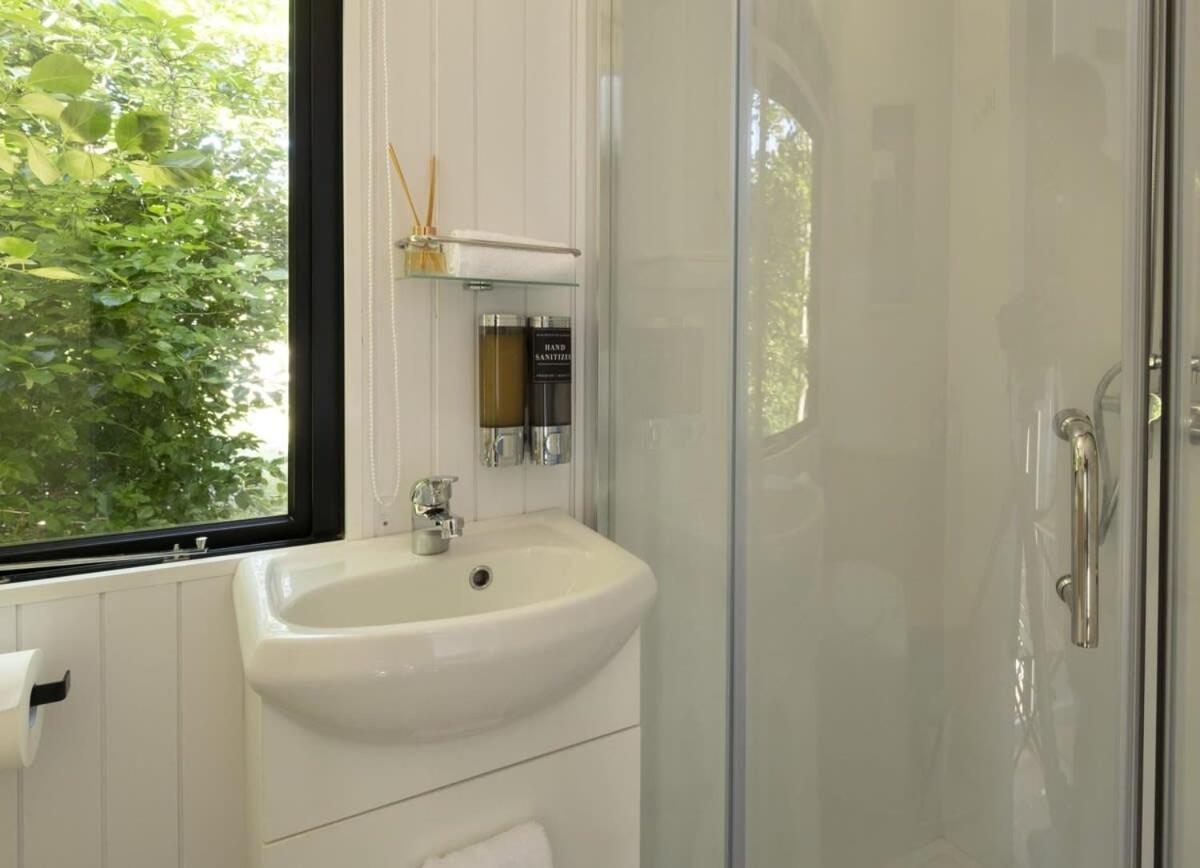 הוילה Millers Flat Tiny Away Benger Garden 2 By Tiny Away מראה חיצוני תמונה